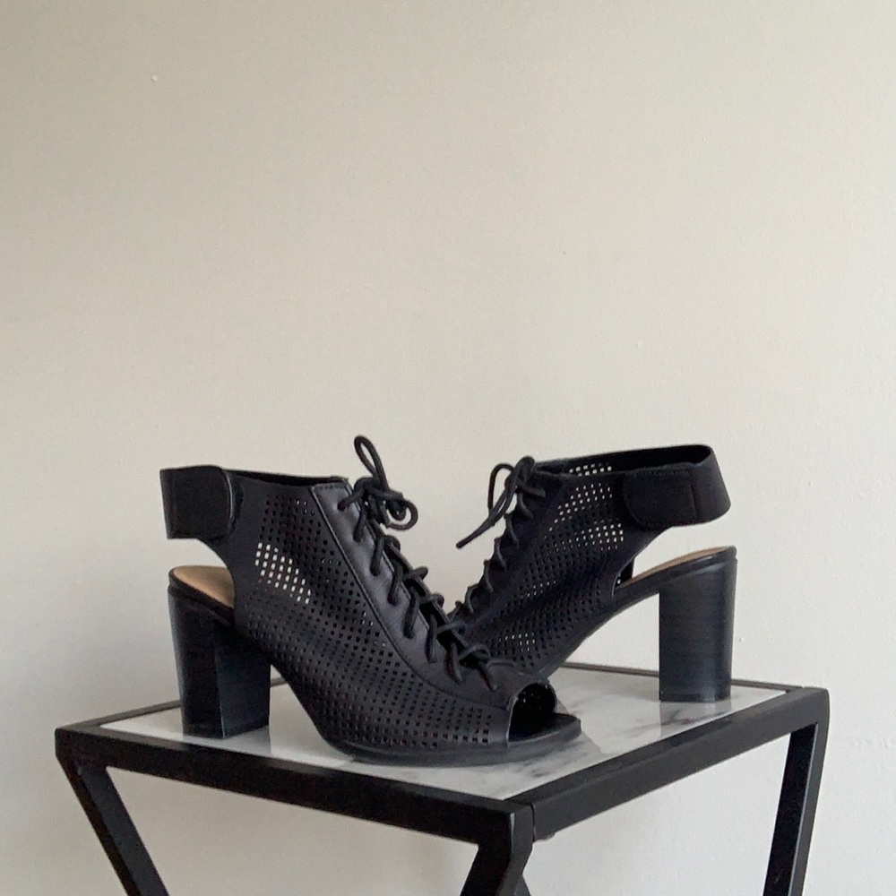 Heeled boots
